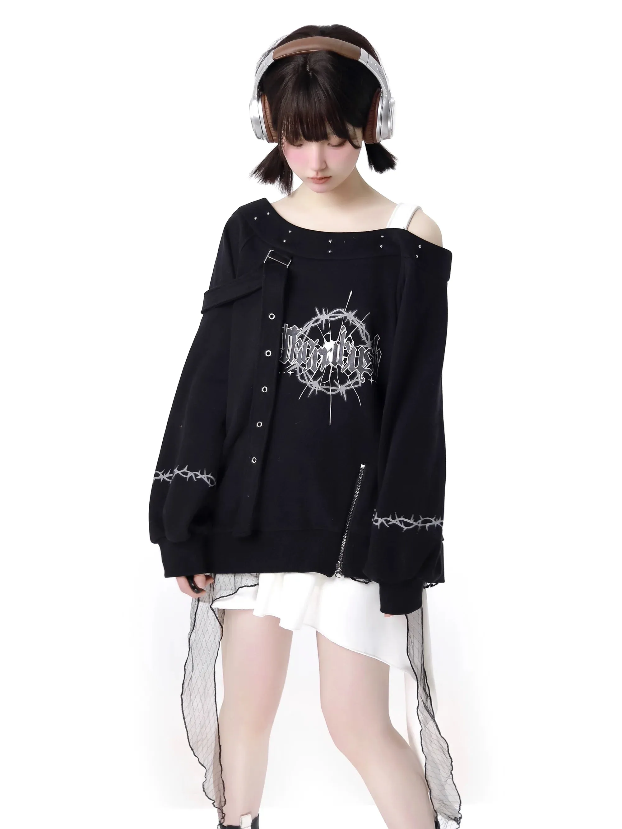 Dark Soon Print Design Sweat Suit Eyelet Trainer   Lace Elegula Skirt