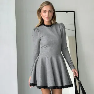 REALAIOT  Sanhu Lianjiang G24DS270 2025 women's clothing autumn and winter new contrasting color lace lace decorative elegant short skirt wholesale